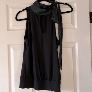 WHBM halter with keyhole and bow size S